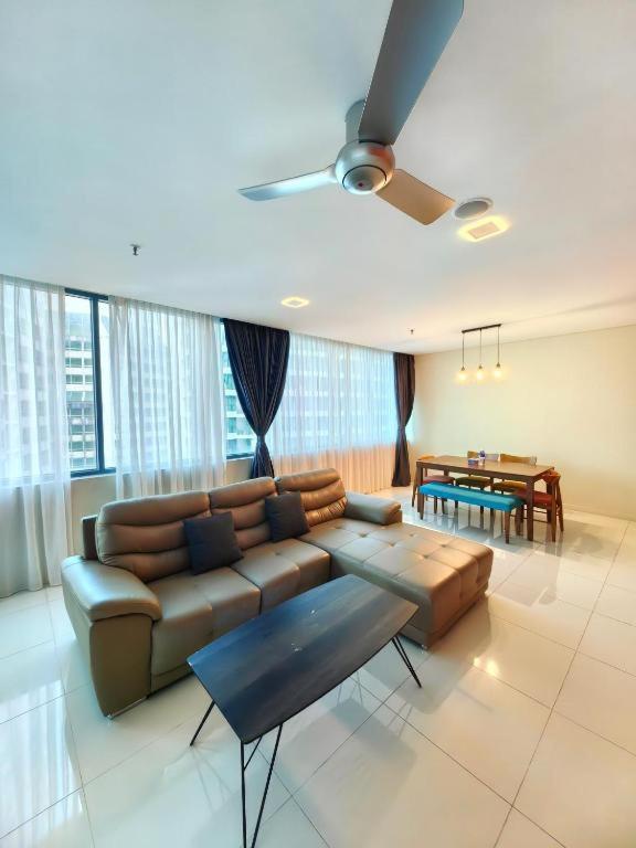Apartment Summer Klcc By Palace